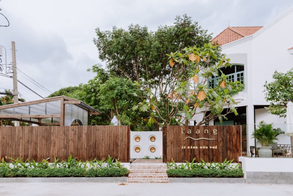 Không gian bên ngoài tại Laang